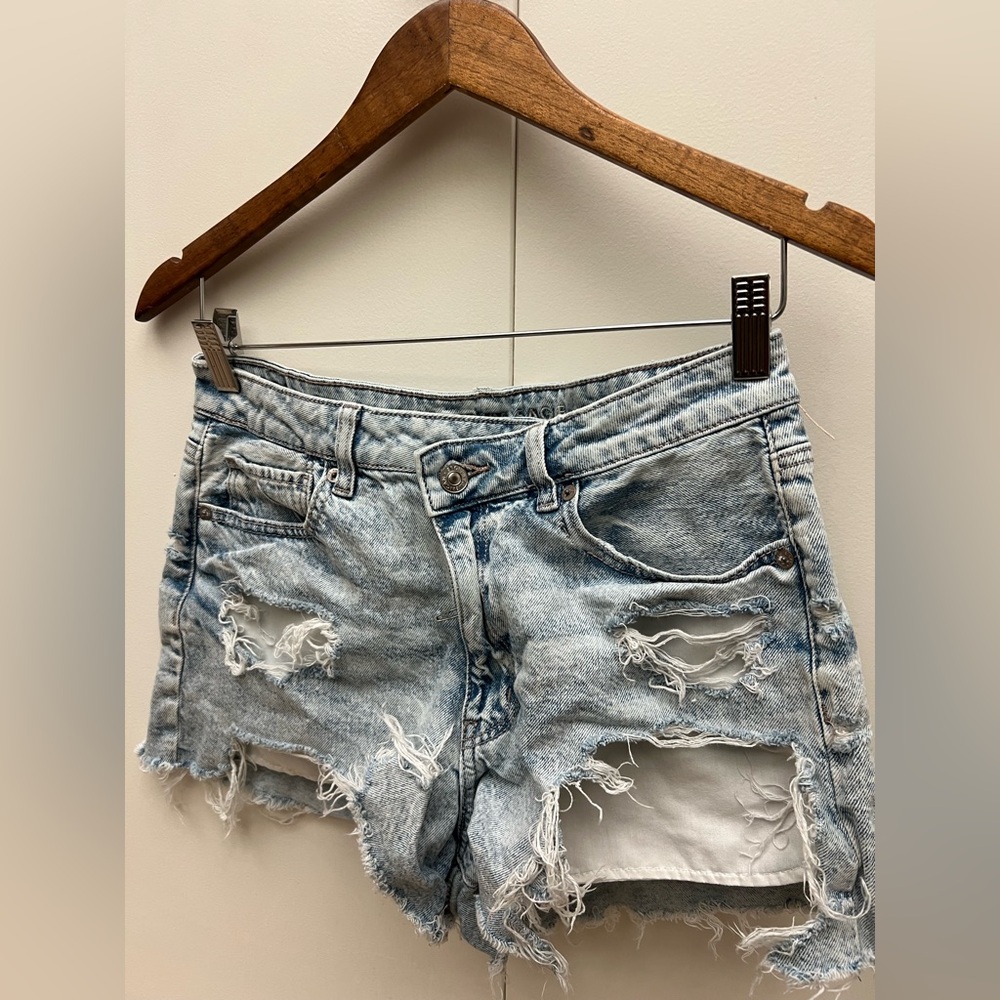 AMERICAN EAGLE OUTFITTERS Jean Shorts